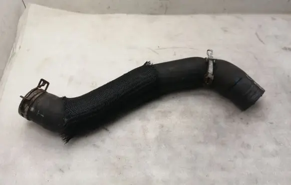 Toyota Corolla Verso AR10 Engine coolant pipe/hose 165710R010