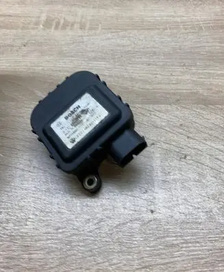 Audi A6 S6 C4 4A Air flap motor/actuator 4B2820511J 0132801159