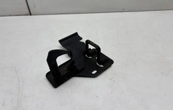 Volkswagen Touareg I Engine bonnet/hood lock/latch loop/hook 6Q0823480B