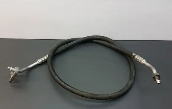 Mercedes-Benz C W202 Air conditioning (A/C) pipe/hose