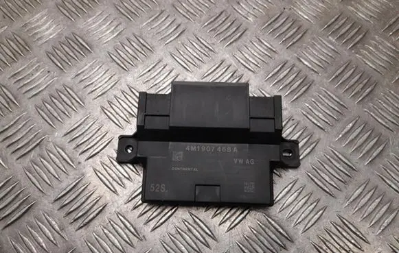 Audi Q7 4M Gateway control module 4M1907468A