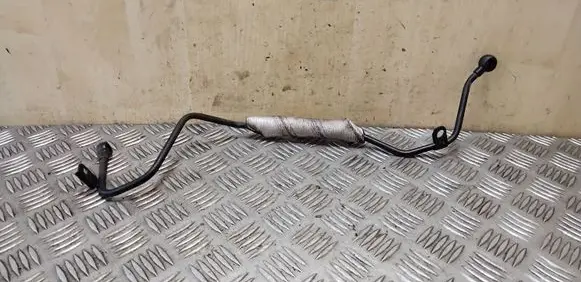 Gearbox oil cooler pipe/hose