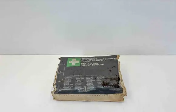 Mercedes-Benz SLC C107 First aid kit A0008600250 0008600250
