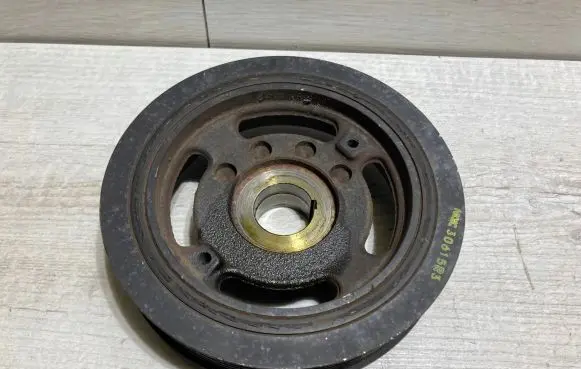 Nissan Juke I F15 Crankshaft pulley