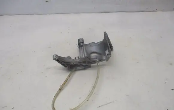 Peugeot 3008 II Fuel filter bracket/mount holder 