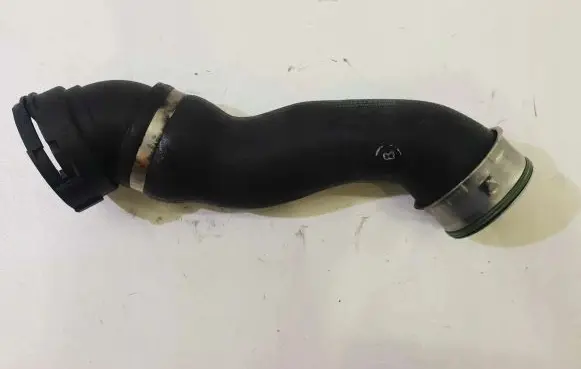 BMW 5 E60 E61 Intercooler hose/pipe 7797698