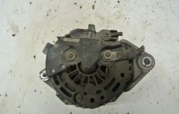 Opel Zafira A Generator/alternator 1820124415002