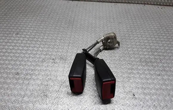 Audi A8 S8 D2 4D Middle seatbelt buckle (rear) 4D0857739