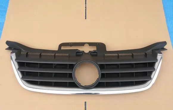 Volkswagen Touran I Front bumper upper radiator grill 1T0853653 1T0853651
