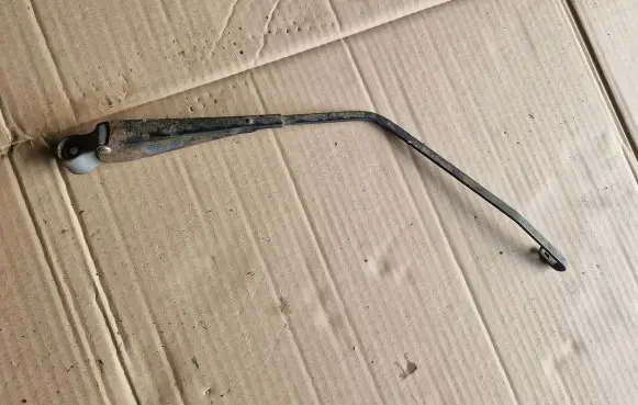 Volkswagen Golf I Rear wiper blade arm 171955707B