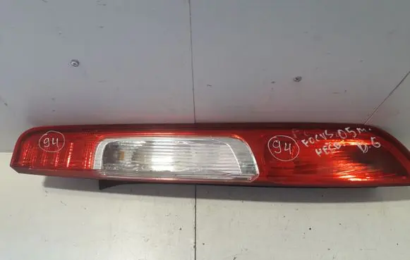 Ford Focus Rear/tail lights 4M5113404A