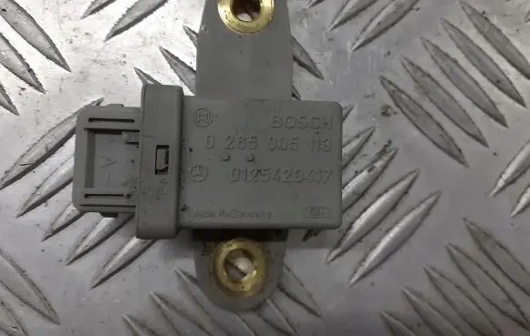Mercedes-Benz A W168 ESP acceleration yaw rate sensor 0125420417