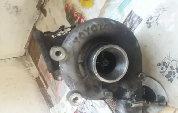 Toyota Avensis T220 Turbo