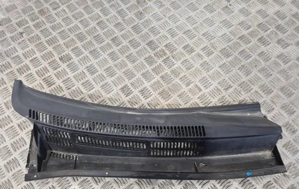 Toyota Prius (XW20) Wiper trim 5570847080