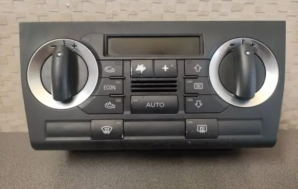 Audi A3 S3 8P Climate control unit 8P0820043AC