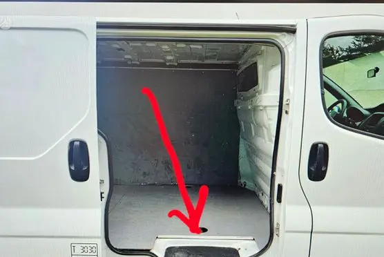 Renault Trafic II (X83) Front sill trim cover 91166247 8200041184