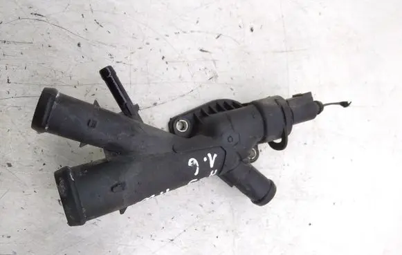 Audi A3 S3 A3 Sportback 8P Engine coolant pipe/hose 03L121131AA