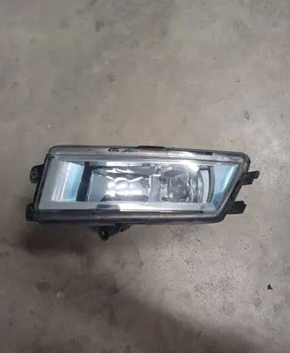 Volkswagen Jetta VI Headlight/headlamp 03BPL00K
