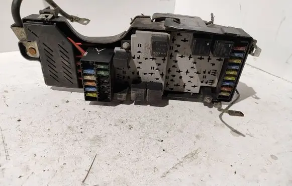 Volvo S80 Fuse box set 9441607
