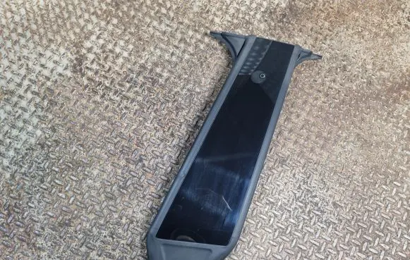Tesla Model Y (B) Pillar trim (exterior) 151625800E 109297800C 162563800B