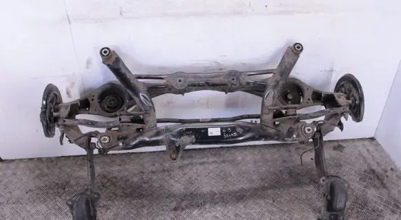 Audi Q3 8U Rear axle beam 5N0505235AH 5N0505106C