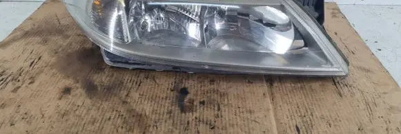 Renault Laguna II Headlight/headlamp 89028569 89025701