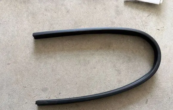 Mercedes-Benz E W213 Engine compartment rubber A2136280900