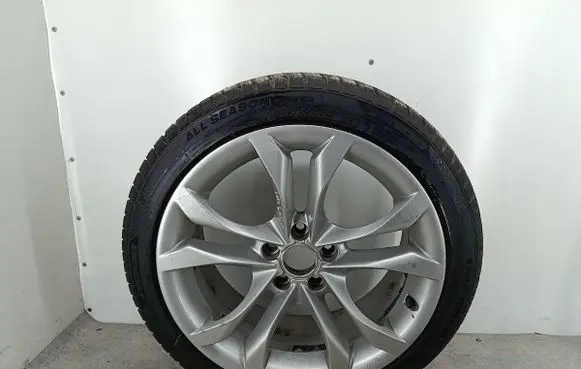 Volkswagen PASSAT B7 R18 alloy rim 