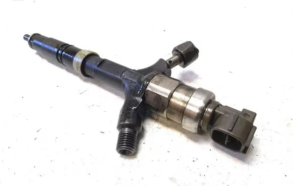 Fuel injector
