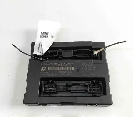 Audi A7 S7 4G Central body control module 4H0907064GN 5DK010565