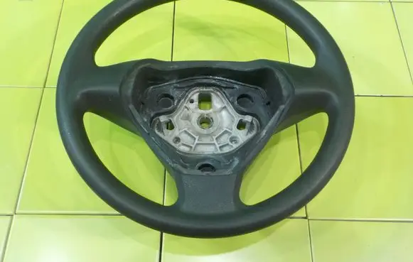 Peugeot Bipper Steering wheel 17AB113
