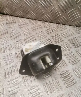 Loading door lock