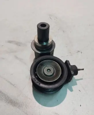 Peugeot 407 Alternator belt tensioner 4U3Q6A228BE