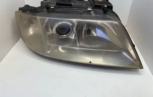 Audi A6 S6 C5 4B Headlight/headlamp 14846800 14846801