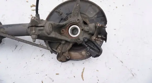 Seat Leon (1P) Front wheel hub
