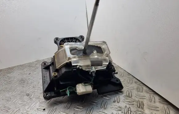 Toyota Land Cruiser (J100) Gear selector 75A7910010