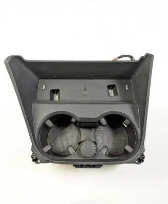 Cup holder front