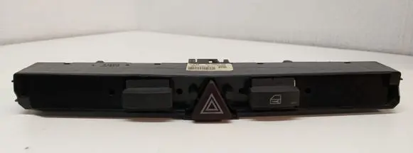 Opel Astra H Hazard light switch 03758075 13100105