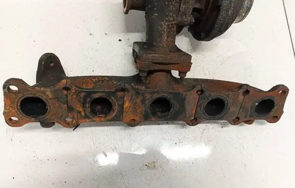 Volvo XC60 Exhaust manifold 31219856 09w511