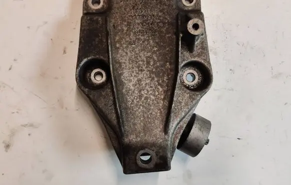 BMW 5 F10 F11 Engine mounting bracket 6777623 13992010 ENAC46000