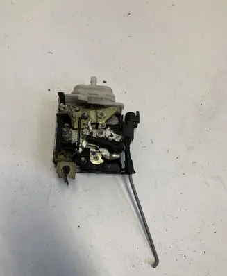Audi A4 S4 B5 8D Front door lock 8D2837015F