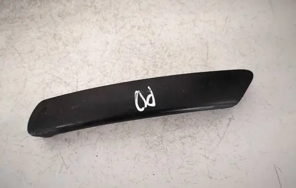 Volkswagen PASSAT B5 Other front door trim element 3B0867172