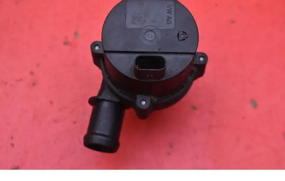 Skoda Octavia Mk3 (5E) Water pump 5Q0965567