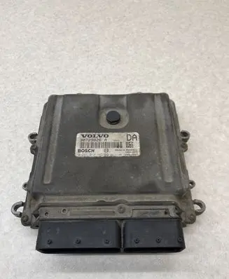 Volvo XC70 Engine control unit/module 30729826A 0281012103 1039S10667