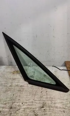 Audi A2 Front triangle window/glass 8Z0845114C