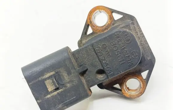 Audi A4 S4 B5 8D Air pressure sensor 059906051