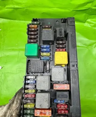 Mercedes-Benz E W212 Fuse module A2129008307 A2129024403 A2129016100