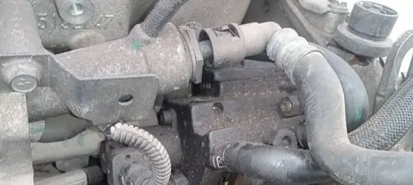 Opel Vectra C Fuel injection high pressure pump 0445010097