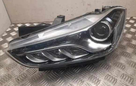 Maserati Ghibli Headlight/headlamp 00670004660
