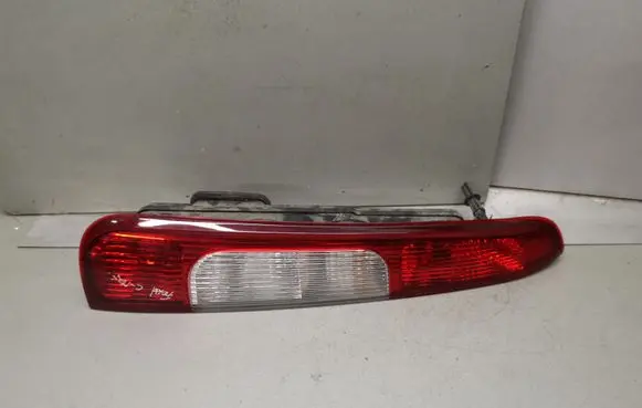 Ford Focus C-MAX Rear/tail lights 3M5113N411AA
